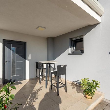 Apartment Lunne Novigrad Istria Eksteriør billede