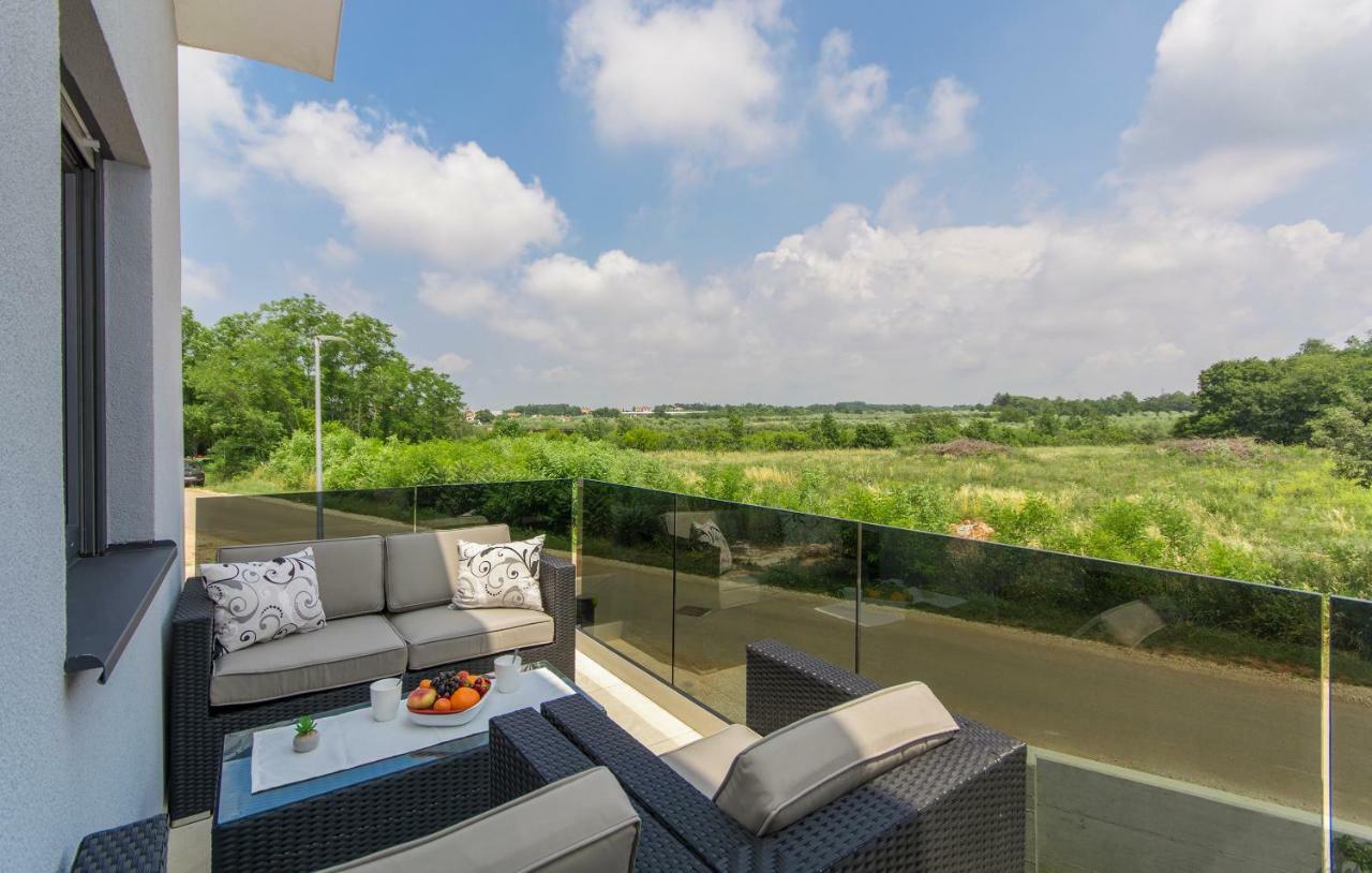 Apartment Lunne Novigrad Istria Eksteriør billede