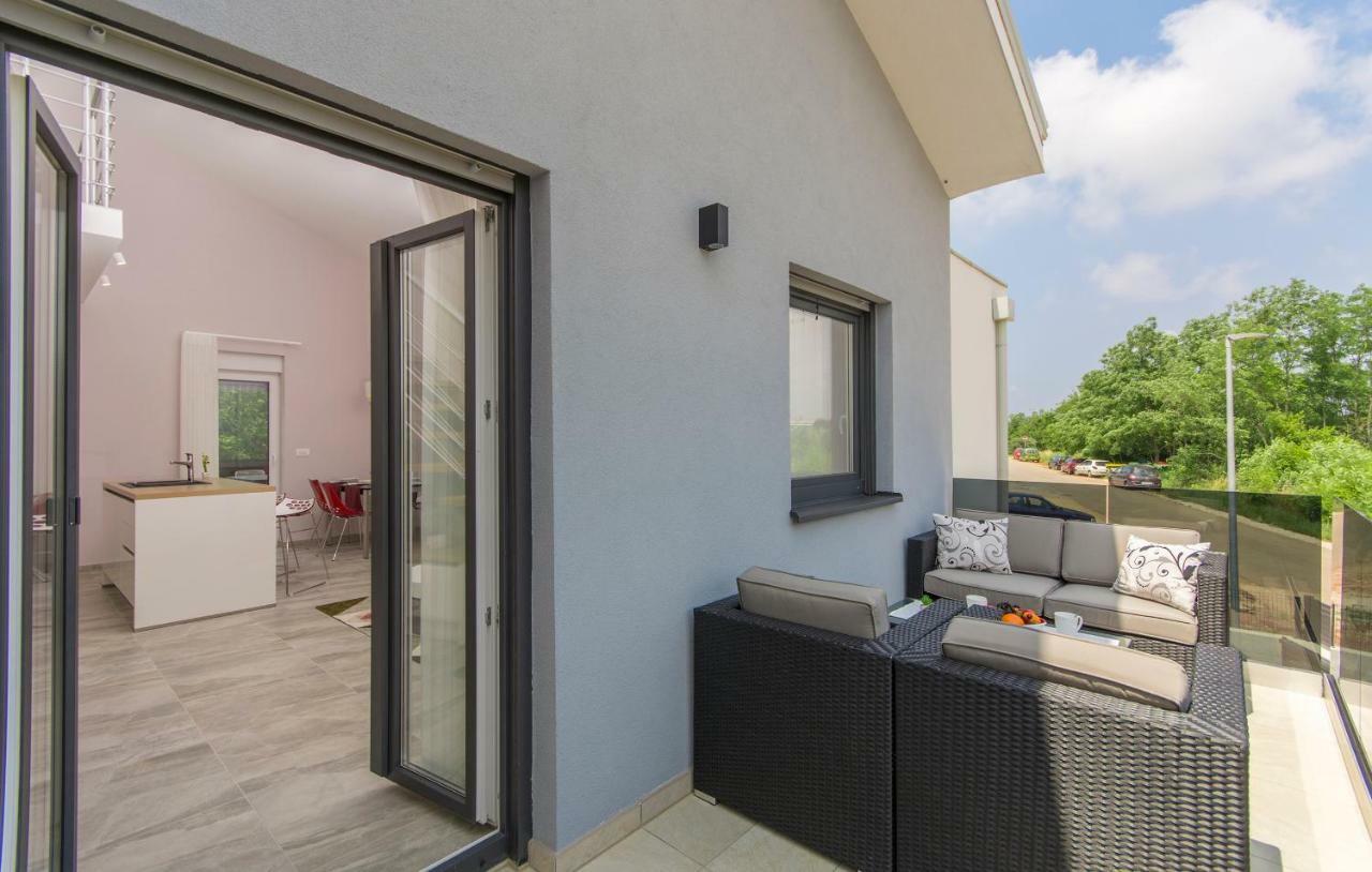 Apartment Lunne Novigrad Istria Eksteriør billede