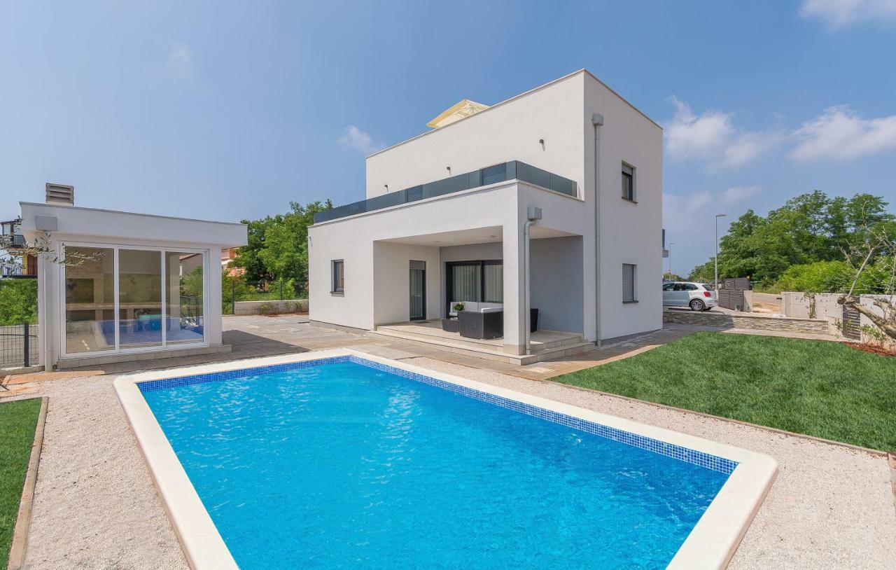 Apartment Lunne Novigrad Istria Eksteriør billede